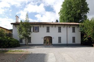 Ristrutturazione serramenti Antiche Scuderie